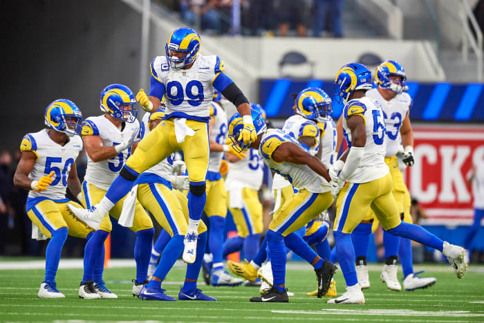 Rams defensive end Aaron Donald